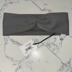 Alo airlift headband nwt in sterling